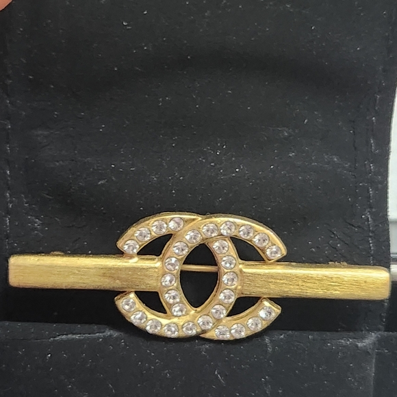 CHANEL Accessories - Chanel Brooch